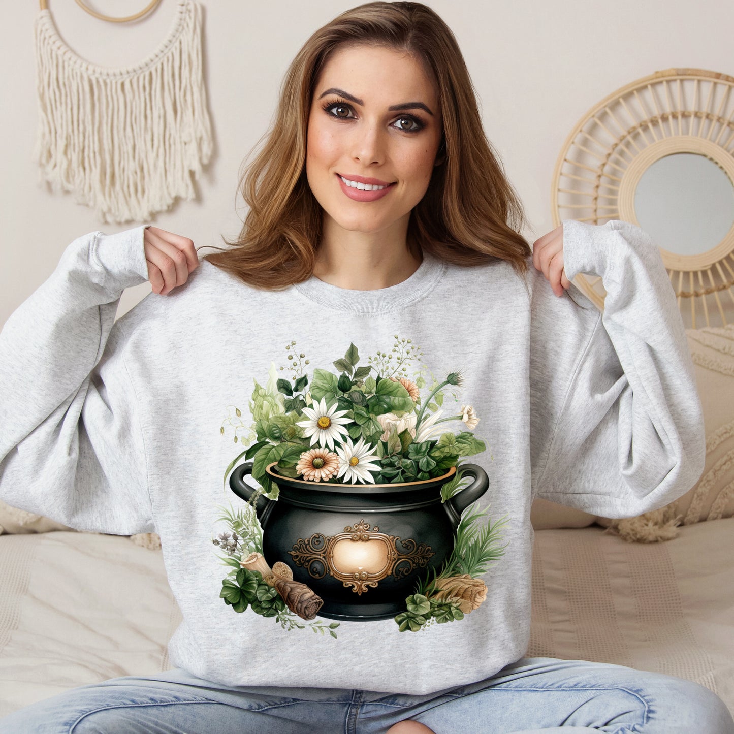 Women's Halloween Sweatshirt "Mystic