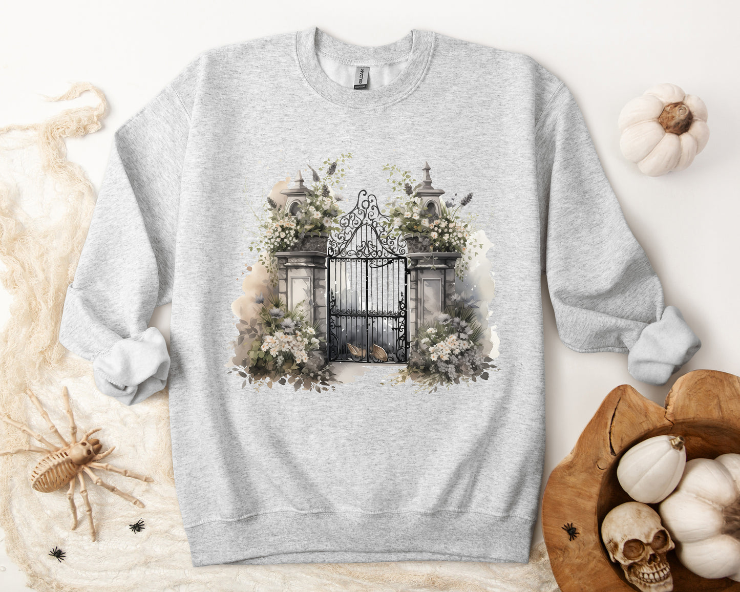 "Haunted Haven" Creepy Cemetery Gates Boho Sudadera de Halloween para mujeres y hombres