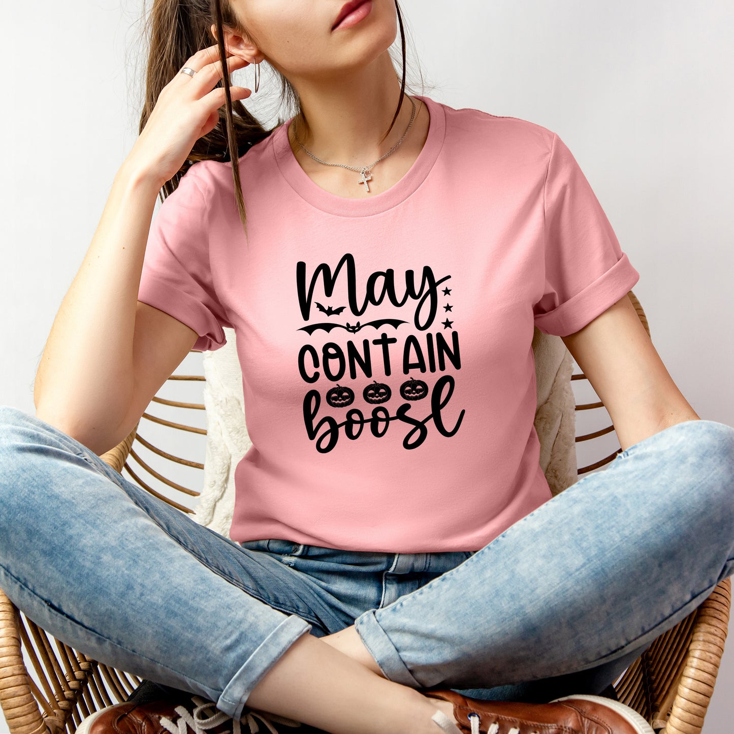 T-T-Shirt "May Contain Booze" Funny